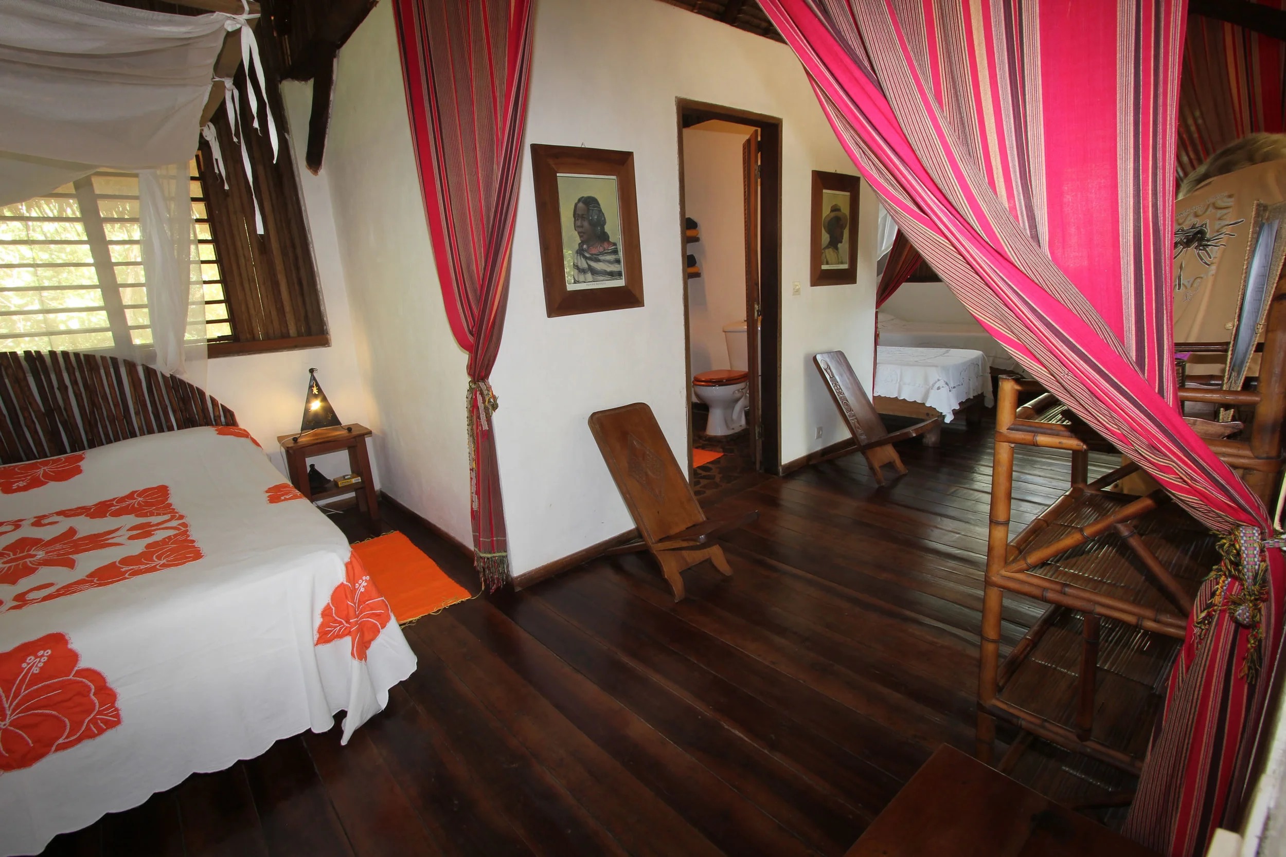 Madiro Bungalow beachside at Sakatia Lodge