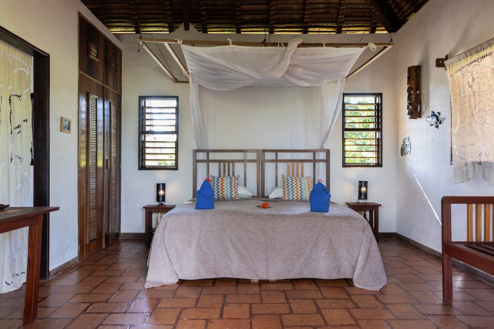 Ravinala Bungalow interior